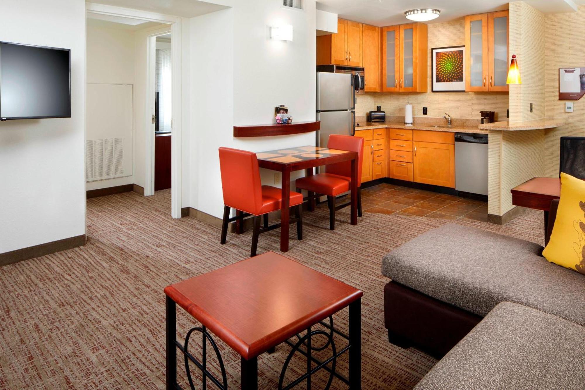 Residence Inn By Marriott San Antonio Six Flags At The Rim Exterior photo