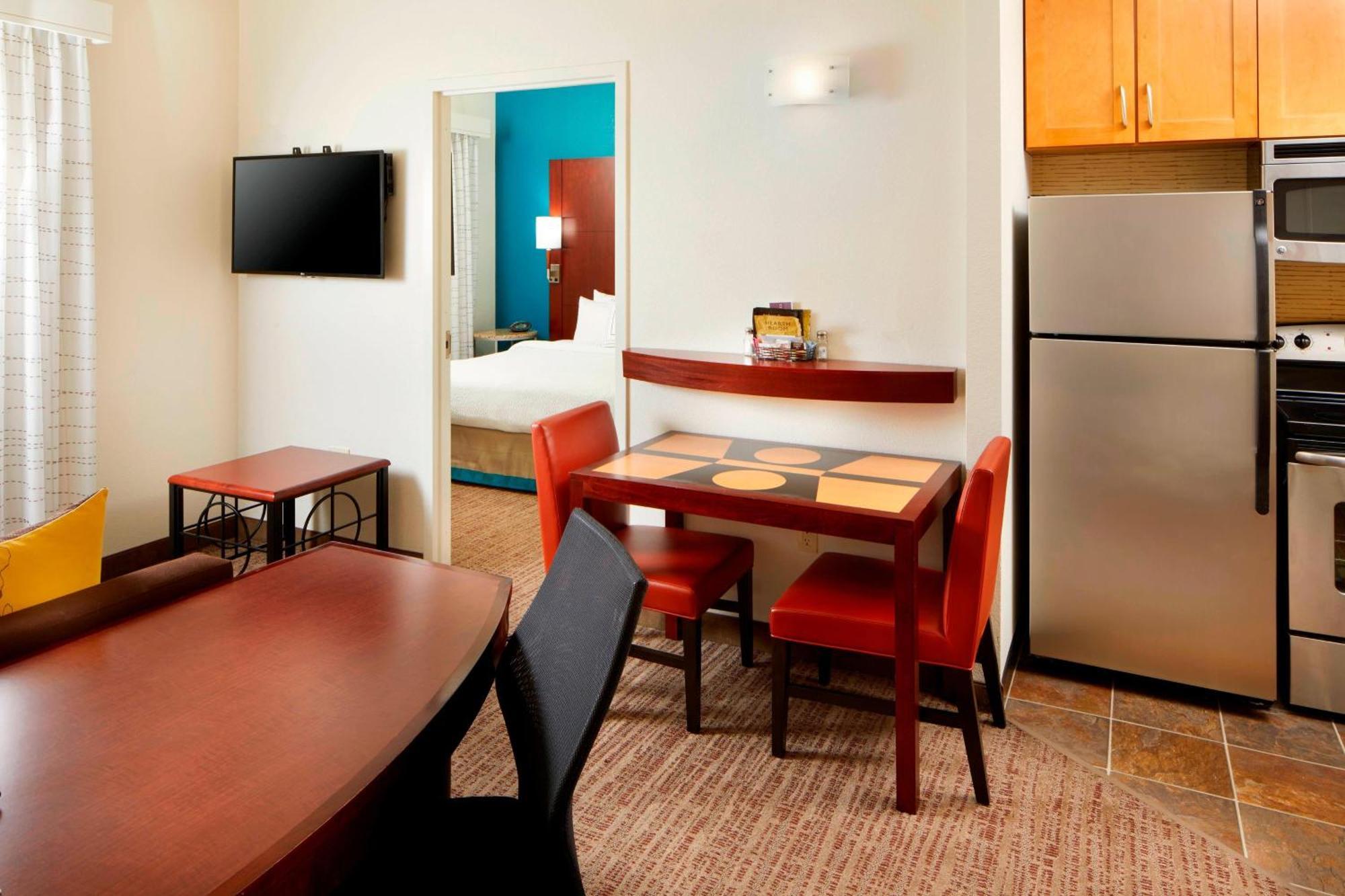 Residence Inn By Marriott San Antonio Six Flags At The Rim Exterior photo