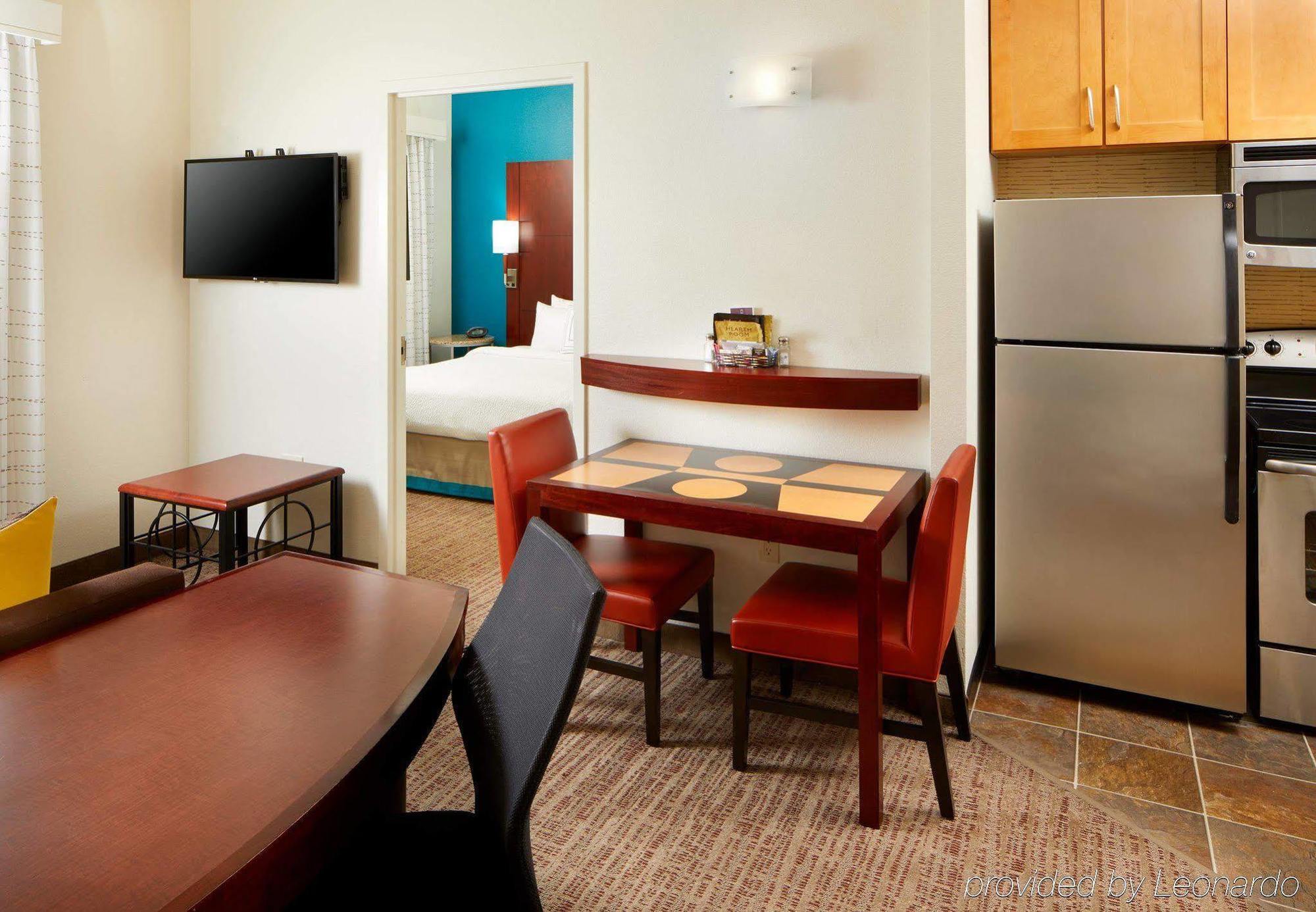 Residence Inn By Marriott San Antonio Six Flags At The Rim Exterior photo